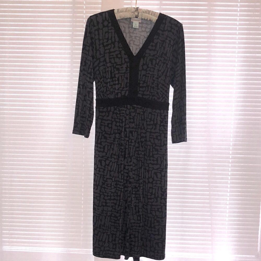 Motherhood Maternity M Jersey V-Neck Pleated Tie Back Long Sl MIDI Dress